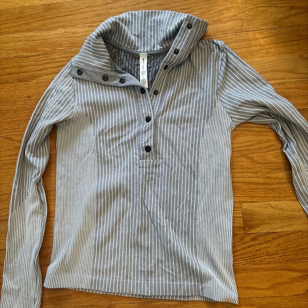 Athleta flurry seamless Henley top grey ribbed